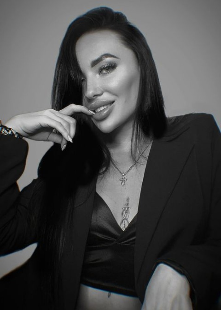 Индивидуалка Аделина главное фото в городе Каменск-Шахтинский 